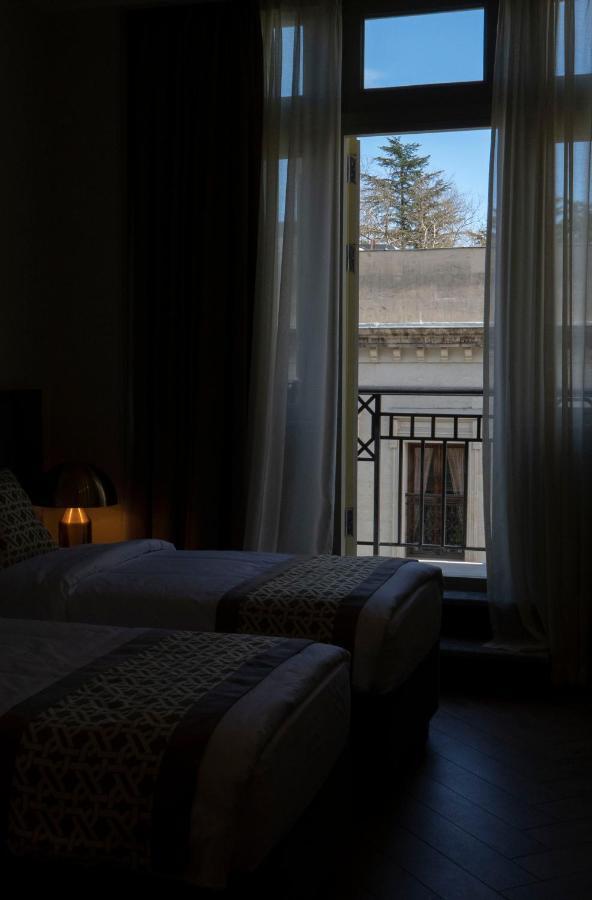 Grand Opera Hotel Kutaisi Esterno foto