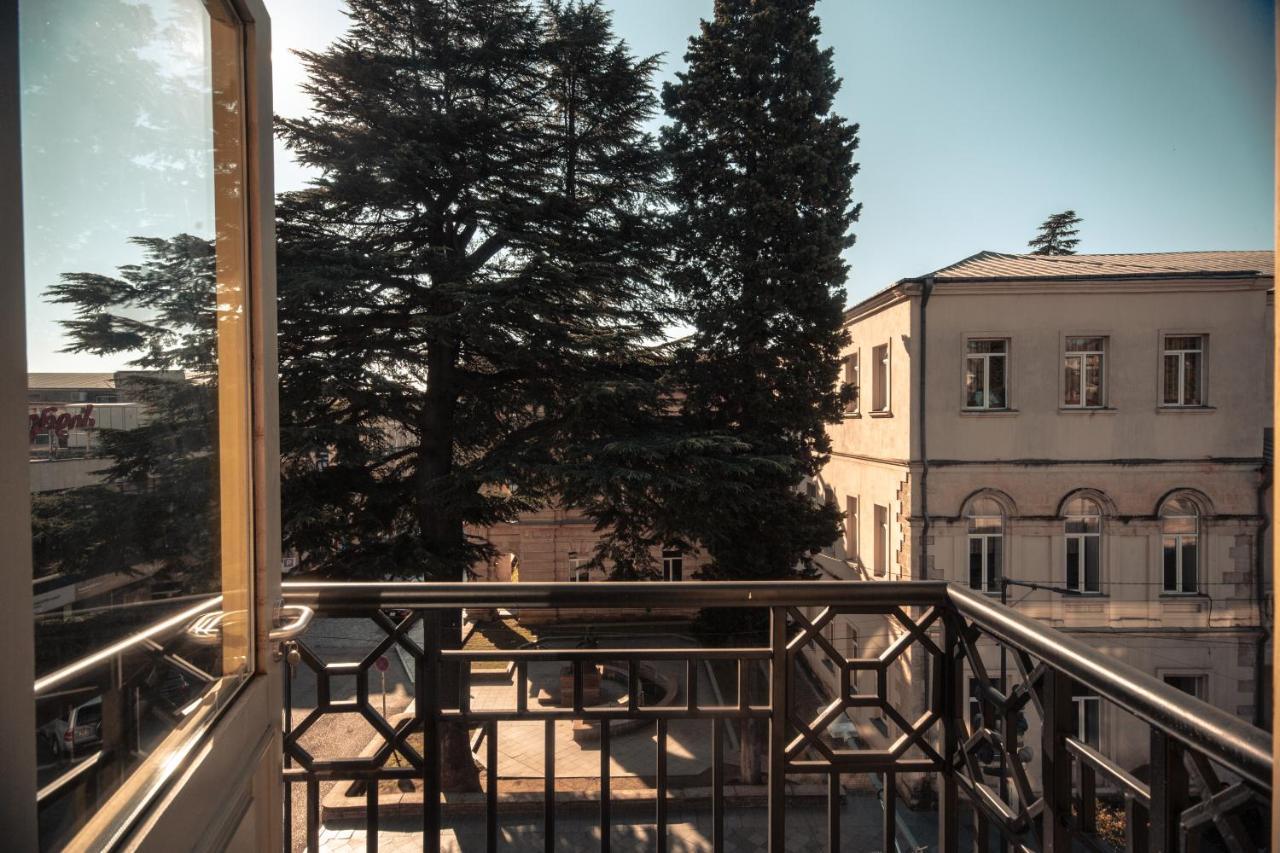 Grand Opera Hotel Kutaisi Esterno foto