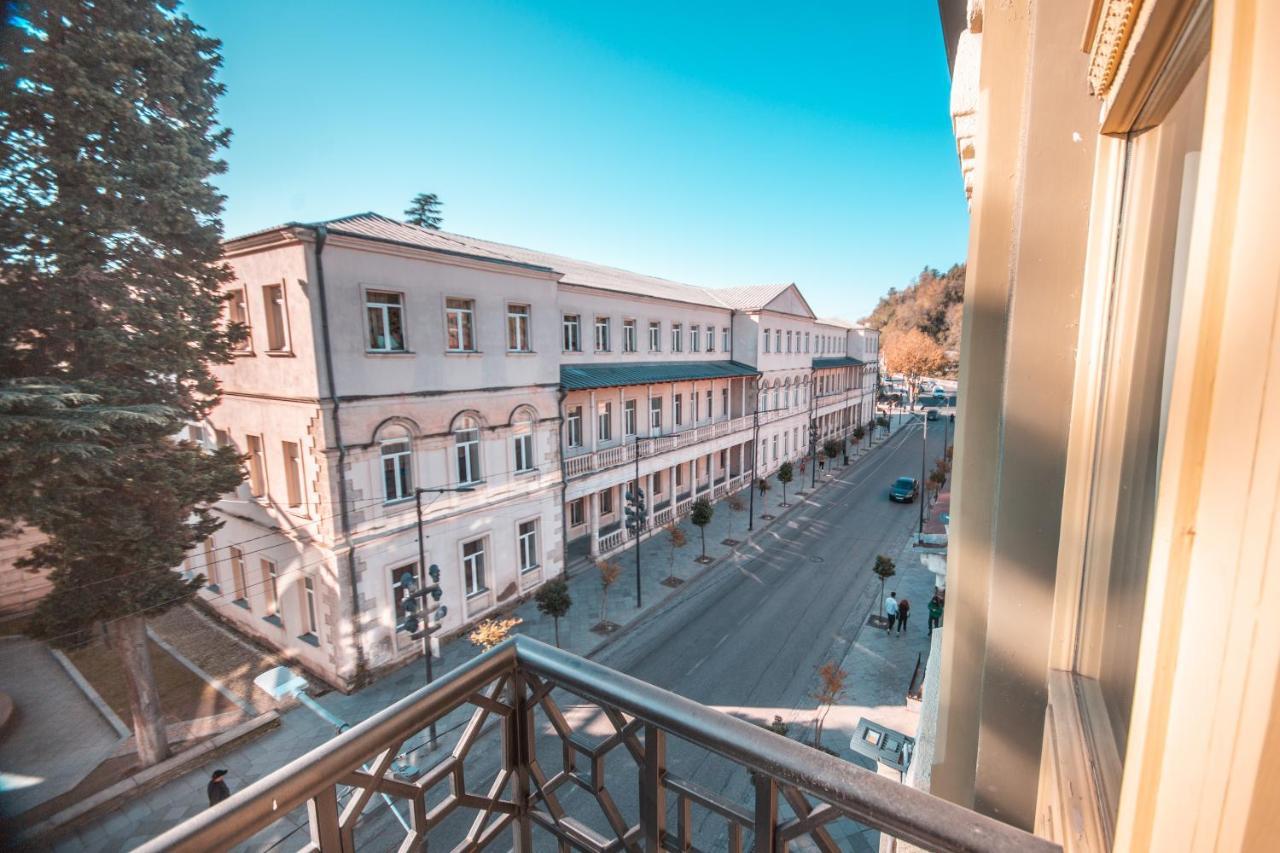 Grand Opera Hotel Kutaisi Esterno foto